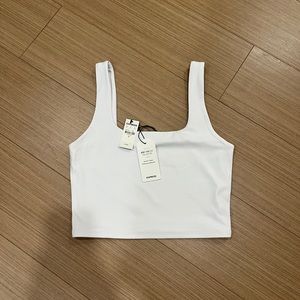 [NWT] EXPRESS BODY CONTOUR SQUARE NECK CROPPED TANK IN WHITE